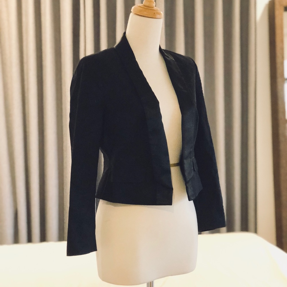 Classic Collared Black Cropped Blazer Open Front S